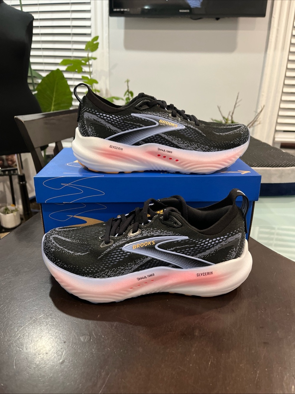Brooks Glycerin 22 Women’s Black/Blue Heron/orange Running Shoes size 7.5
